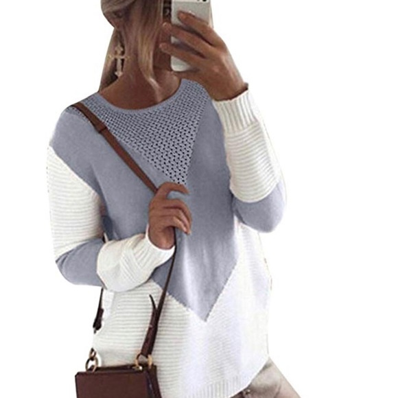 Sweaters - Gray crew knit loose long sleeve sweater